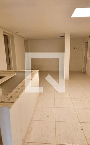 Casa para alugar com 1000m², 8 quartos e sem vagaPorão