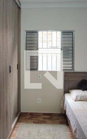 Casa à venda com 196m², 3 quartos e 4 vagas Casa à venda com 196m², 3 quartos e 4 vagasQuarto 2
