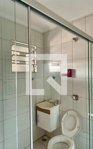 Casa para alugar com 140m², 4 quartos e sem vaga Casa para alugar com 140m², 4 quartos e sem vagaBanheiro 1