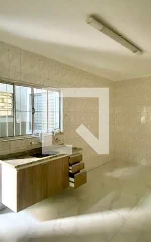 Casa para alugar com 140m², 4 quartos e sem vaga Casa para alugar com 140m², 4 quartos e sem vagaCozinha 1