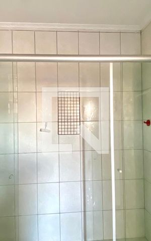 Casa para alugar com 140m², 4 quartos e sem vaga Casa para alugar com 140m², 4 quartos e sem vagaBanheiro 1