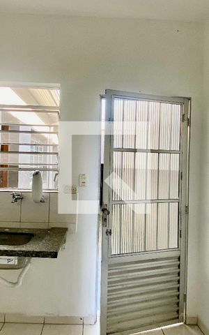 Casa para alugar com 140m², 4 quartos e sem vaga Casa para alugar com 140m², 4 quartos e sem vagaCozinha 2