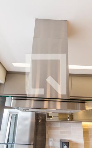 Apartamento para alugar com 88m², 2 quartos e 2 vagasDetalhe da cozinha
