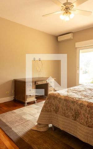 Casa para alugar com 550m², 4 quartos e NaN vagas Casa para alugar com 550m², 4 quartos e NaN vagasQuarto Suíte 1