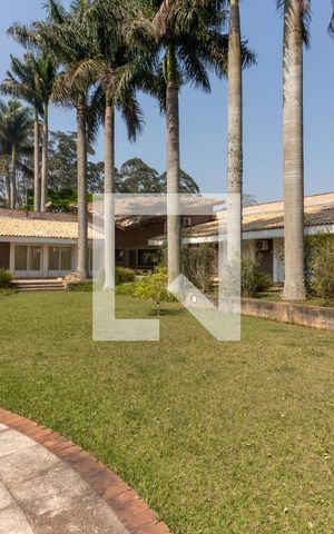 Casa para alugar com 550m², 4 quartos e NaN vagas Casa para alugar com 550m², 4 quartos e NaN vagasÁrea externa