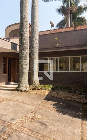 Casa para alugar com 550m², 4 quartos e NaN vagas Casa para alugar com 550m², 4 quartos e NaN vagasÁrea externa