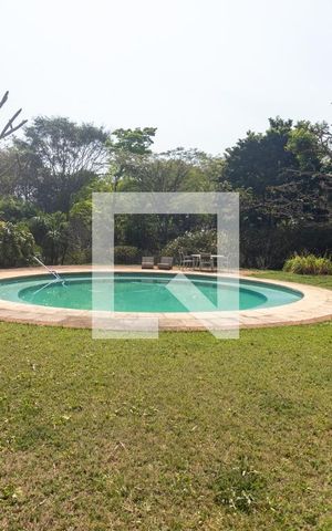 Casa para alugar com 550m², 4 quartos e NaN vagas Casa para alugar com 550m², 4 quartos e NaN vagasÁrea externa