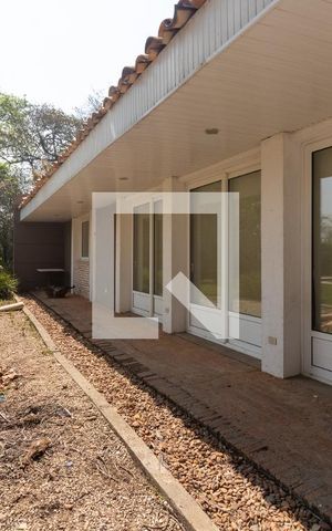 Casa para alugar com 550m², 4 quartos e NaN vagas Casa para alugar com 550m², 4 quartos e NaN vagasÁrea externa