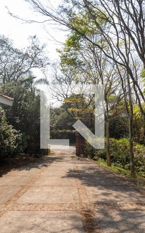 Casa para alugar com 550m², 4 quartos e NaN vagas Casa para alugar com 550m², 4 quartos e NaN vagasÁrea externa