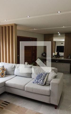 Casa de condomínio à venda com 180m², 3 quartos e 2 vagas Casa de condomínio à venda com 180m², 3 quartos e 2 vagasSala
