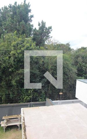 Casa de condomínio à venda com 180m², 3 quartos e 2 vagas Casa de condomínio à venda com 180m², 3 quartos e 2 vagasVista da Suíte 2