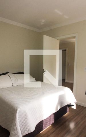 Casa de condomínio à venda com 180m², 3 quartos e 2 vagas Casa de condomínio à venda com 180m², 3 quartos e 2 vagasSuíte 3