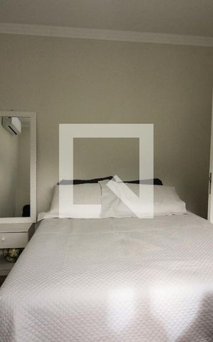 Casa de condomínio à venda com 180m², 3 quartos e 2 vagas Casa de condomínio à venda com 180m², 3 quartos e 2 vagasSuíte 3