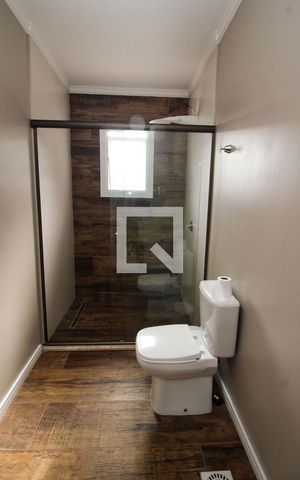 Casa de condomínio à venda com 180m², 3 quartos e 2 vagas Casa de condomínio à venda com 180m², 3 quartos e 2 vagasBanheiro da Suíte 2
