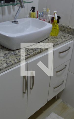 Casa de condomínio à venda com 177m², 3 quartos e 3 vagas Casa de condomínio à venda com 177m², 3 quartos e 3 vagasBanheiro da Suíte 2