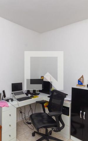 Casa à venda com 350m², 2 quartos e 1 vaga Casa à venda com 350m², 2 quartos e 1 vagaQuarto