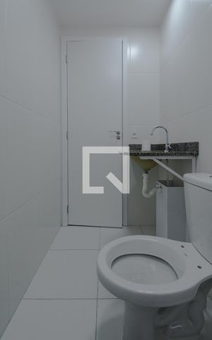 Apartamento à venda com 48m², 2 quartos e 1 vaga Apartamento à venda com 48m², 2 quartos e 1 vagaBanheiro Social
