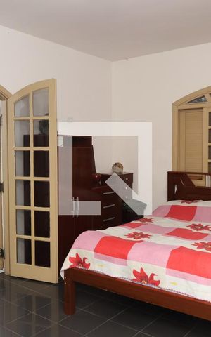 Casa à venda com 440m², 4 quartos e 4 vagasQuarto
