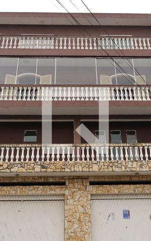 Casa à venda com 440m², 4 quartos e 4 vagasFachada 