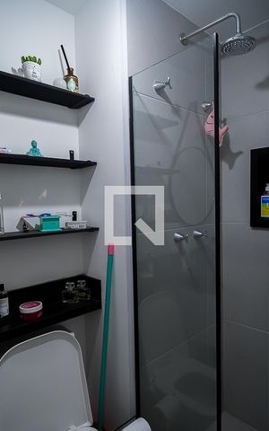 Apartamento para alugar com 29m², 1 quarto e sem vaga Apartamento para alugar com 29m², 1 quarto e sem vagaBanheiro
