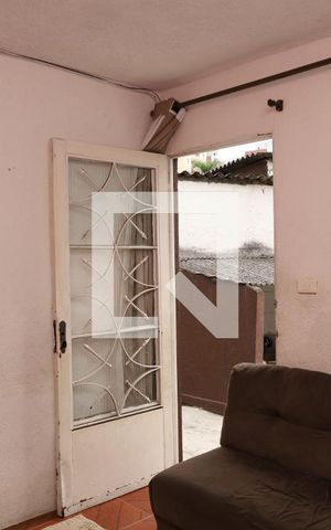 Casa à venda com 170m², 2 quartos e 1 vagaSala