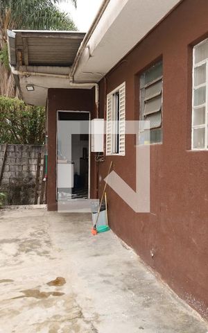 Casa à venda com 170m², 2 quartos e 1 vagaQuintal
