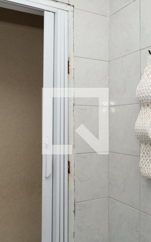 Casa à venda com 170m², 2 quartos e 1 vagaBanheiro