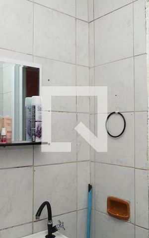Casa à venda com 170m², 2 quartos e 1 vagaBanheiro