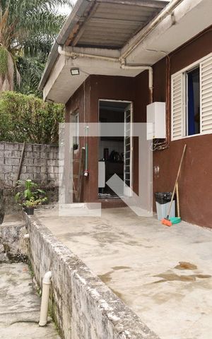 Casa à venda com 170m², 2 quartos e 1 vagaÁrea de Serviço