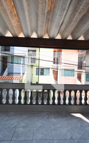 Casa à venda com 75m², 2 quartos e 2 vagasVista da Suíte 1