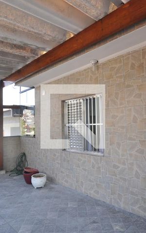 Casa à venda com 75m², 2 quartos e 2 vagasVaranda