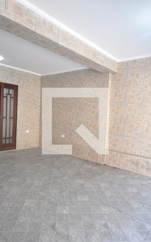 Casa à venda com 75m², 2 quartos e 2 vagasGaragem