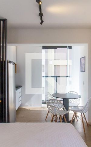 Apartamento à venda com 27m², 1 quarto e sem vaga Apartamento à venda com 27m², 1 quarto e sem vagaStudio