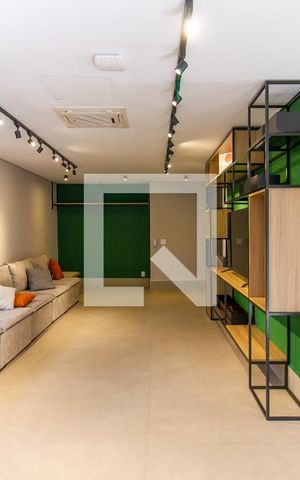 Apartamento à venda com 27m², 1 quarto e sem vaga Apartamento à venda com 27m², 1 quarto e sem vagaÁrea comum - Salão de festas