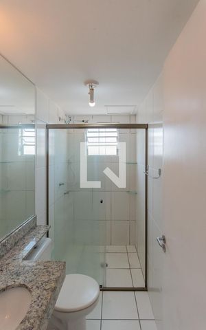 Apartamento à venda com 52m², 2 quartos e 1 vaga Apartamento à venda com 52m², 2 quartos e 1 vagaBanheiro