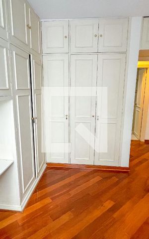 Apartamento à venda com 156m², 3 quartos e 2 vagas Apartamento à venda com 156m², 3 quartos e 2 vagasQuarto 1