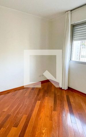 Apartamento à venda com 156m², 3 quartos e 2 vagas Apartamento à venda com 156m², 3 quartos e 2 vagasSuíte
