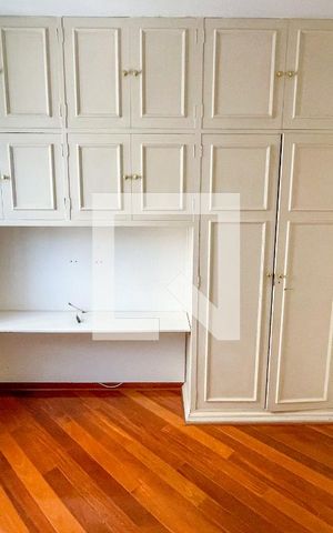 Apartamento à venda com 156m², 3 quartos e 2 vagas Apartamento à venda com 156m², 3 quartos e 2 vagasQuarto 1