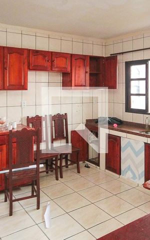 Casa para alugar com 100m², 3 quartos e sem vaga Casa para alugar com 100m², 3 quartos e sem vagaCozinha