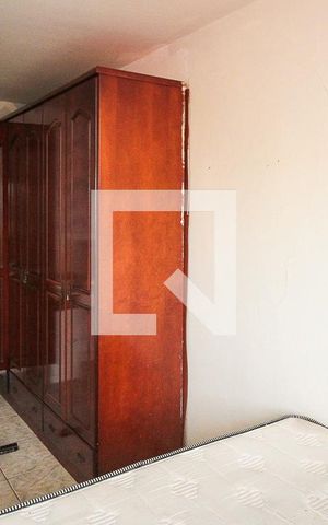 Casa para alugar com 100m², 3 quartos e sem vaga Casa para alugar com 100m², 3 quartos e sem vagaQuarto