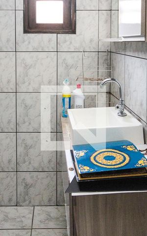 Casa para alugar com 100m², 3 quartos e sem vaga Casa para alugar com 100m², 3 quartos e sem vagaBanheiro