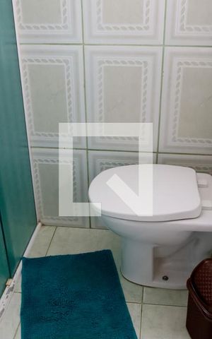 Casa à venda com 154m², 4 quartos e 2 vagas Casa à venda com 154m², 4 quartos e 2 vagasBanheiro