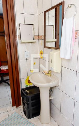 Casa à venda com 154m², 4 quartos e 2 vagas Casa à venda com 154m², 4 quartos e 2 vagasBanheiro da Suíte 4