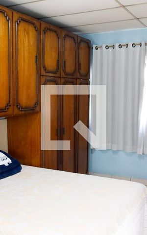 Casa à venda com 154m², 4 quartos e 2 vagas Casa à venda com 154m², 4 quartos e 2 vagasQuarto 4 - Suíte