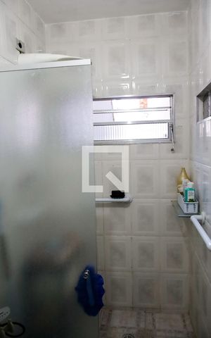 Casa à venda com 154m², 4 quartos e 2 vagas Casa à venda com 154m², 4 quartos e 2 vagasBanheiro da Suíte 3