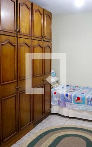 Casa à venda com 154m², 4 quartos e 2 vagas Casa à venda com 154m², 4 quartos e 2 vagasQuarto 3 - Suíte