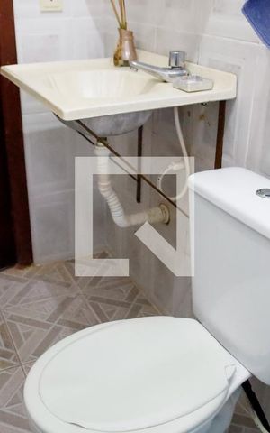 Casa à venda com 154m², 4 quartos e 2 vagas Casa à venda com 154m², 4 quartos e 2 vagasBanheiro da Suíte 3