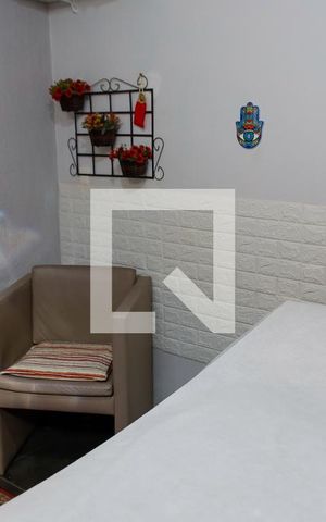 Casa à venda com 154m², 4 quartos e 2 vagas Casa à venda com 154m², 4 quartos e 2 vagasQuarto 1