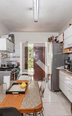 Casa à venda com 304m², 5 quartos e 2 vagas
