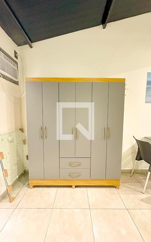 Casa para alugar com 32m², 1 quarto e 1 vagaQuarto